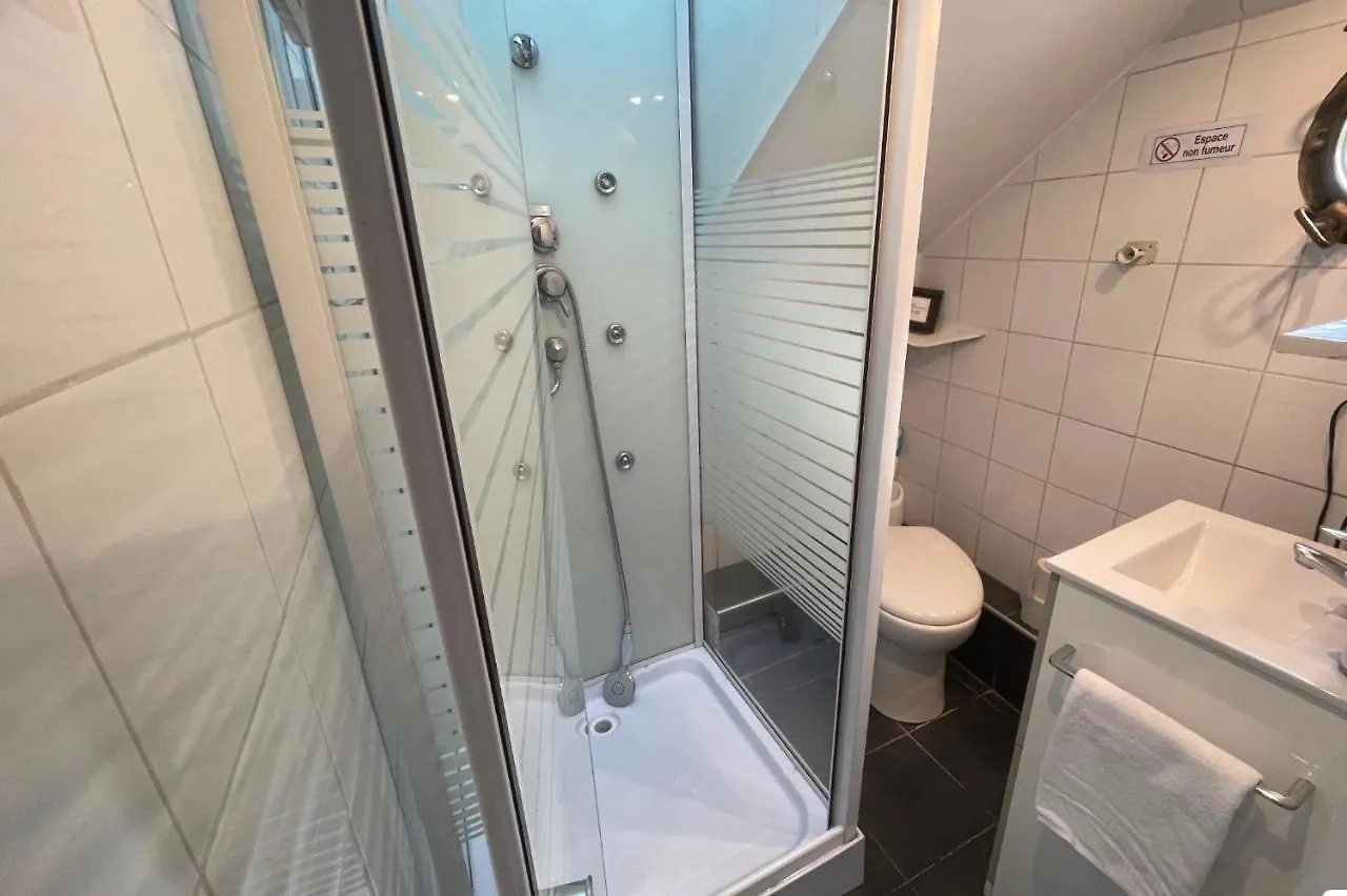 Bateau Pelican Apartment Paris Homestay